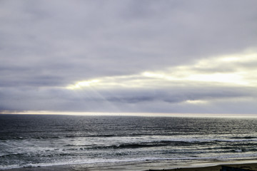 Cielo alumbrando mar