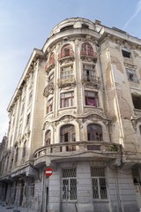 Fototapeta premium Old house abandoned from Constanta, Romania