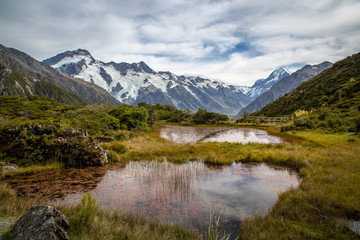 Fototapeta na wymiar Red Tarns at Mt Cook National Park New Zealand