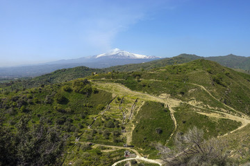 Naklejka na ściany i meble Vulcano Etna, veduta da Calatabiano di sicilia