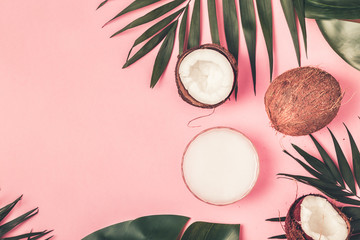 Fototapeta na wymiar Coconut oil and coconuts.