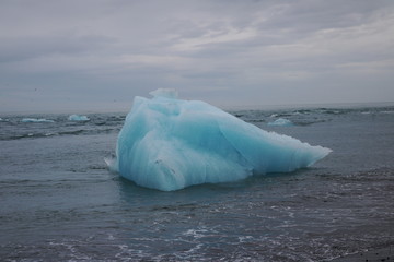detail of icebreaker