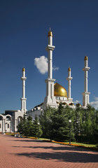 Fototapeta na wymiar Nur Astana Mosque in Astana. Kazakhstan
