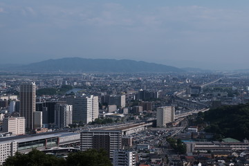 Obraz premium 熊本駅から延びる高架線路