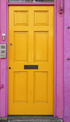 Obraz premium Yellow Door