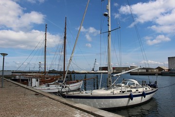 Fototapeta na wymiar Boats in a dock
