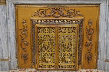 décoration de cache cheminée ancienne en marbre