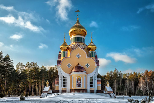 Свято-Ильинский Храм Славутича