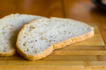 sliced whole wheat breads