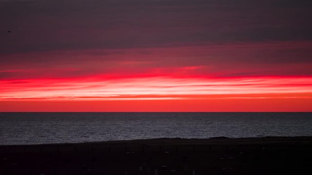 Absolutely astounding golden ocean sunset timelapse