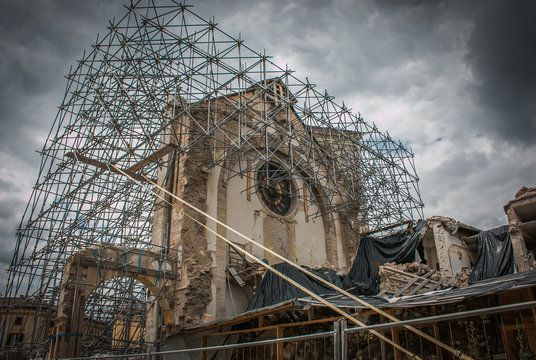Basilica di San Benedetto a Norcia distrutta dal forte terremoto del 30 Ottobre