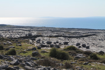Fototapeta na wymiar Panorama du Burren en Irlande