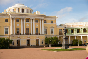 Naklejka premium St. Petersburg, Russland, Pawlowsk-Palast