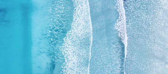 Foto auf Acrylglas Wasser Welle am Strand als Hintergrund. Schöner natürlicher Hintergrund zur Sommerzeit