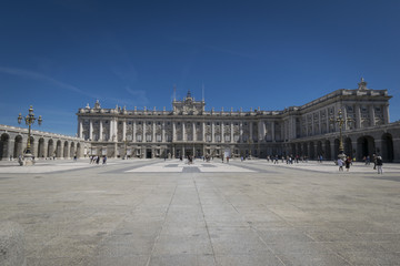 Fototapeta na wymiar Palacio Real de Madrid en HDR