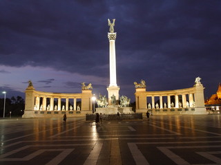 Fototapeta na wymiar Budapest Heldenplatz 4