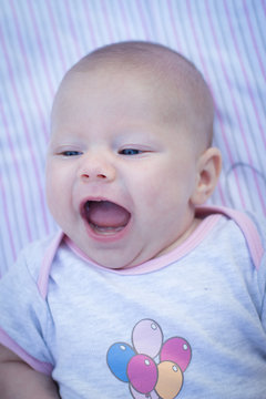 Lachendes Baby Leonie