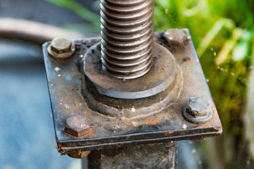 Cardan transmission, shaft in bearing, large thread on shaft