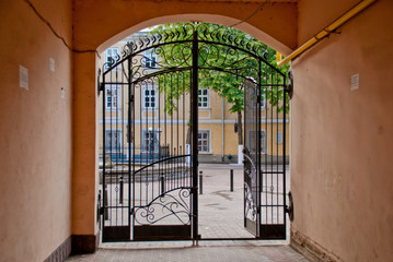 Obraz premium arch with gateway