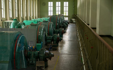 Generatoren in einem Wasserkraftwerk