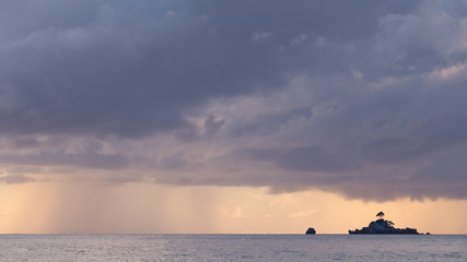 Regen bei Ile Cocos
