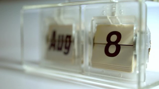 August. Old mechnical tabletop calendar at 4k. Parto of full year loop. Check my portfolio for other months.