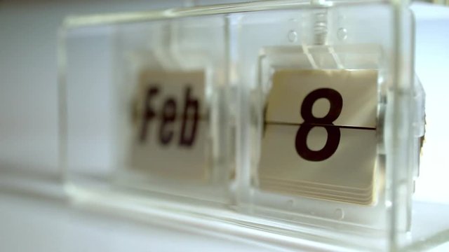 February. Old mechnical tabletop calendar at 4k. Parto of full year loop. Check my portfolio for other months.