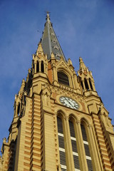 Fototapeta na wymiar Atardecer sobre la catedral 
