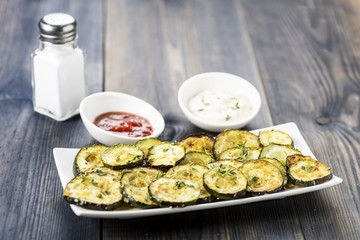 zucchini chips and sauces