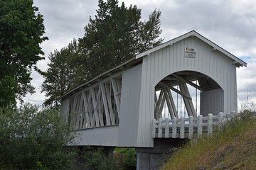Fototapeta na wymiar Oregon Covered Bridges near Portland Woodburn