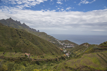 Naklejka premium Mountain landscape on tropical island Tenerife