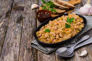 Stewed cabbage with minced meat