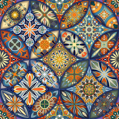 Etniczne kwiatowy mandali wzór. Kolorowe mozaiki tła. - 209670294
