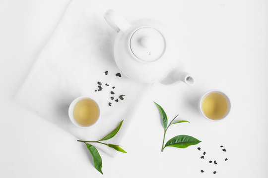 Green tea In white cup White background aroma

