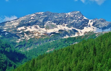 Bergmassiv bei Bosco Gurin, Tessin