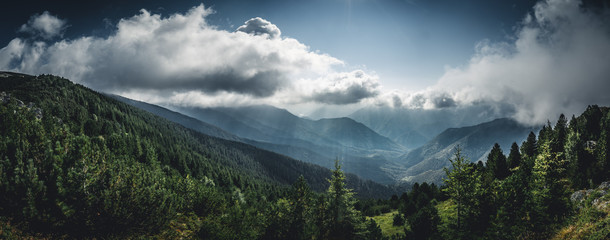 wildes Retezat-Gebirge in Rumänien