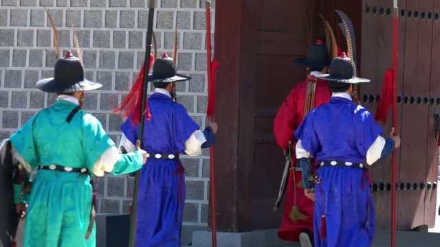 Changing Guards Ceremony at Gyeongbokgung Palace