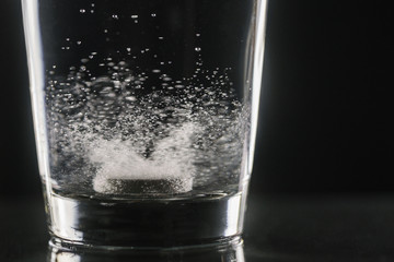 dissolving effervescent tablet