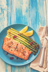 Grilled Salmon Fillet With Asparagus