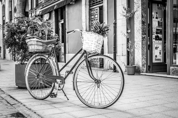 Bicycle in black and whiteBicycle in black and white with baskets