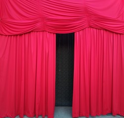 Obraz premium Red curtains of a stage