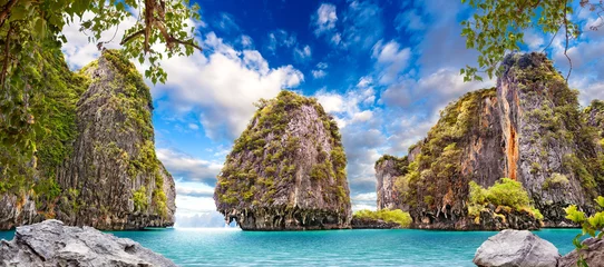 Fototapete Natur Paisaje idílico de playas y costas de Tailandia.Islas y mar de Phuket. Viajes de aventura y ensueño