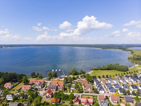 Deutschland, Mecklenburg-Vorpommern , Fleesensee, Landkreis Mecklenburgische Seenplatte, Luftaufnahme,  Ortschaft Fleesensee, See Fleesensee