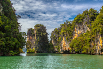 Fototapeta na wymiar James Bond Island in Phang Nga Bay, Thailand