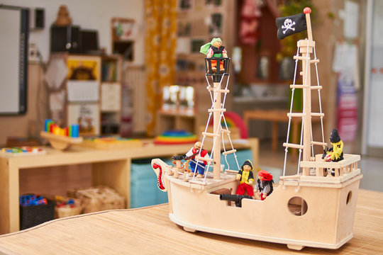 Woodden pirate ship toy