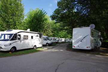 aire de camping car  © savoieleysse