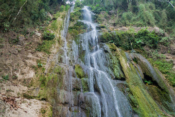 Fototapeta na wymiar Waterfall near Yojoa lake, Honduras