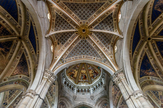 รูปภาพClausura เลือกดูภาพถ่ายสต็อก เวกเตอร์ และวิดีโอ525 Adobe Stock