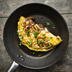 Omelett mit Pilzen - Omelette with mushrooms