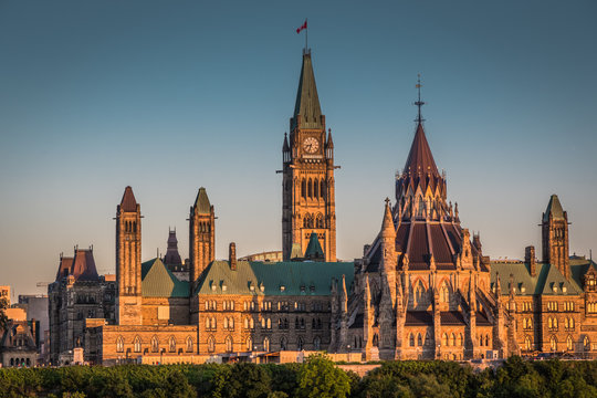 OTTAWA, ONTARIO / CANADA - JUNE 16 2018: OTTAWA PARLIAMENT BUILDINGS VIEW ON SUMMER DAY